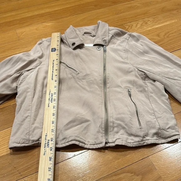 Abercrombie & fitch tan jacket size medium. - Picture 5 of 8